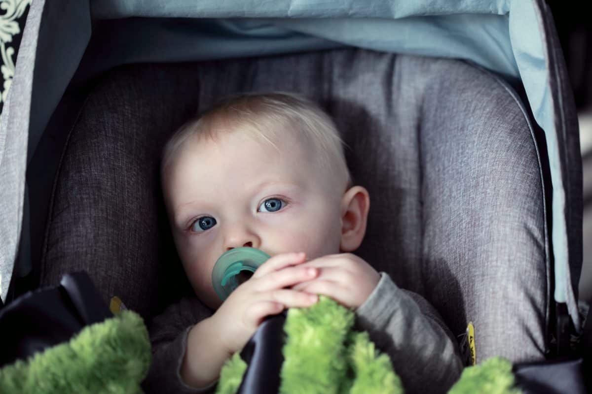 Comprendre le rôle du cosy pour les bébés et les enfants jusqu'à quel âge peut-on l'utiliser ?