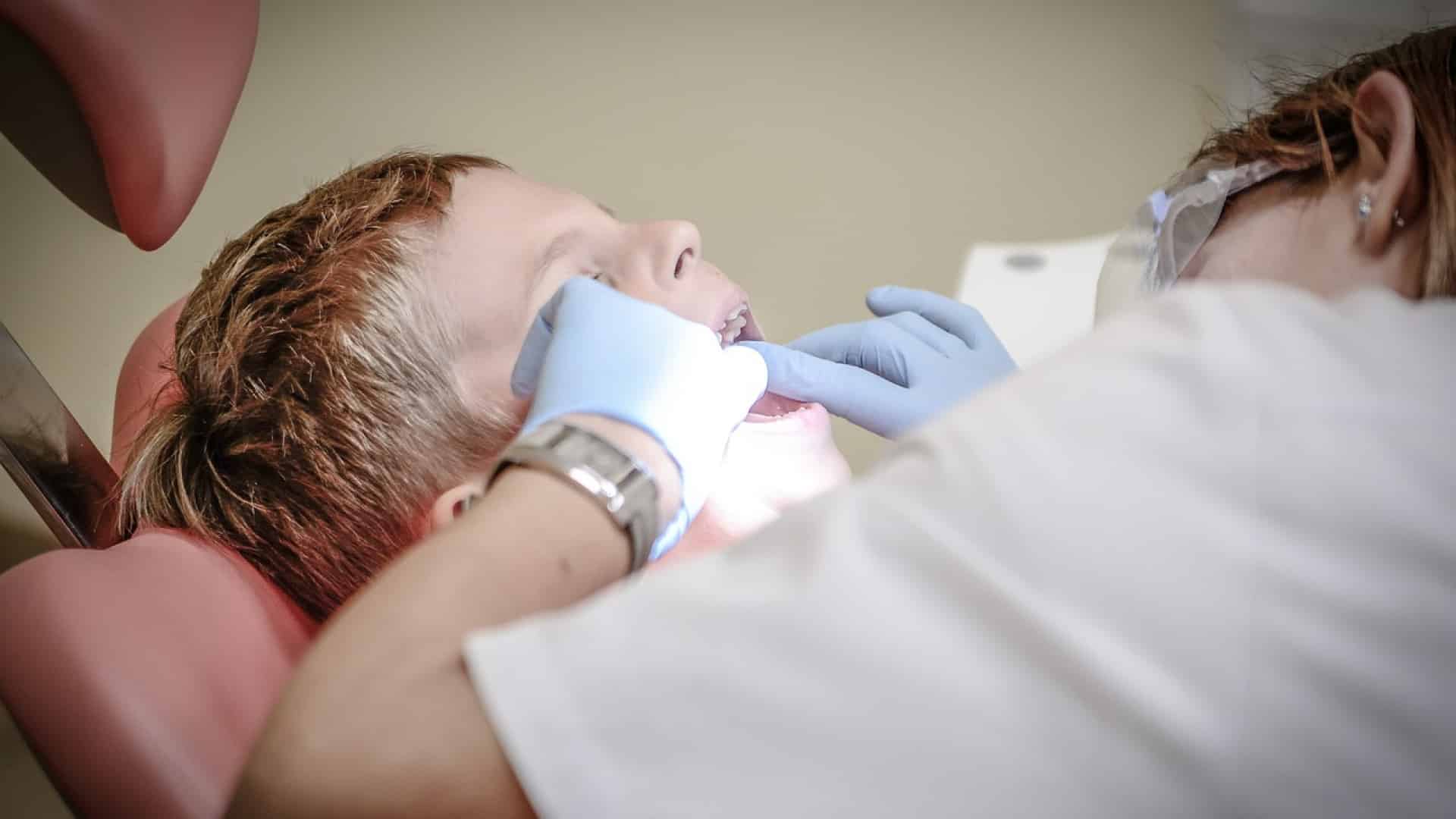 Pourquoi consulter plus souvent le dentiste ?